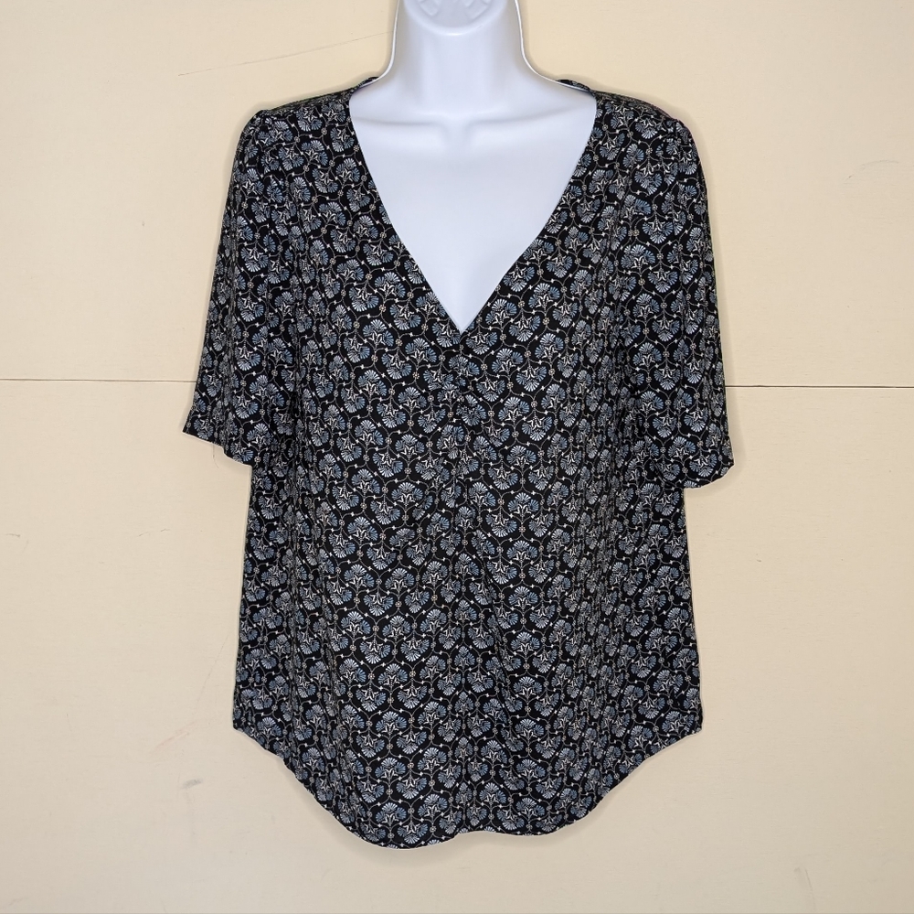 LOFT Blouse Short Sleeve Loose Fitted Floral Fan Print